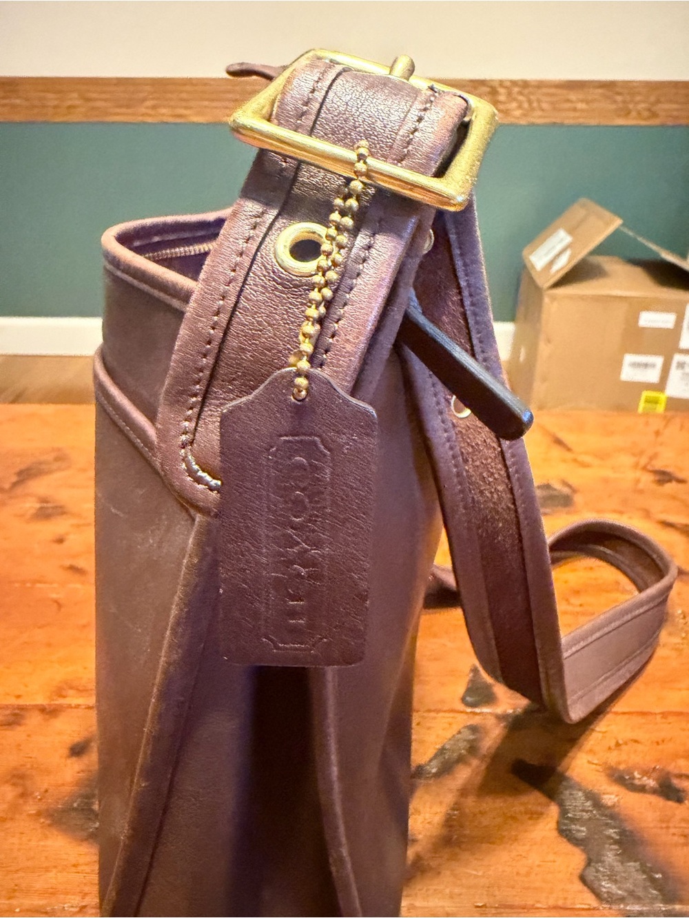 Coach Brown Leather Shoulder Bag with Gold Hardware - Picture 3 of 11